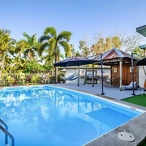 Bush Village Vakantiepark Airlie Beach